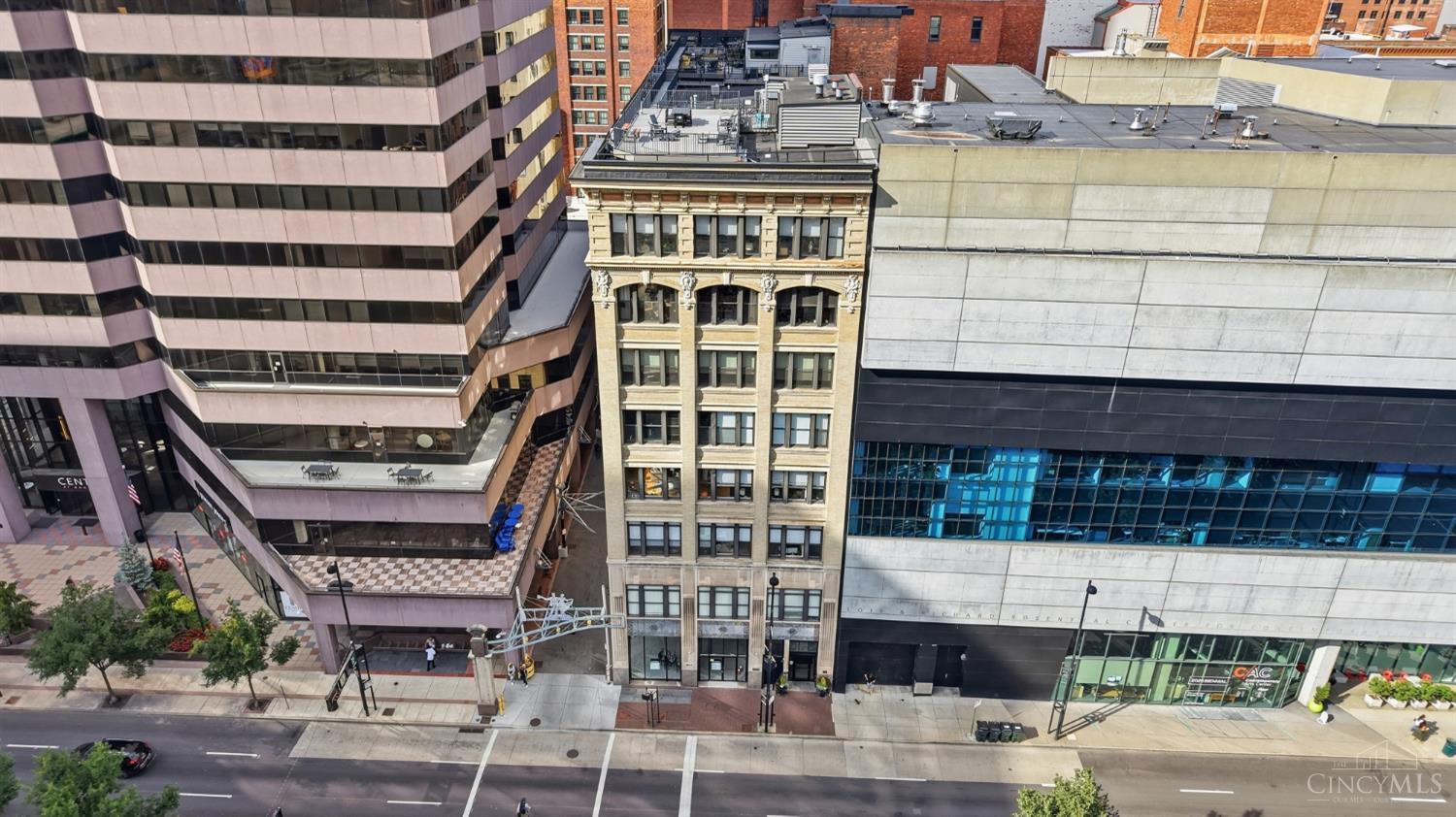 26 E Sixth Street