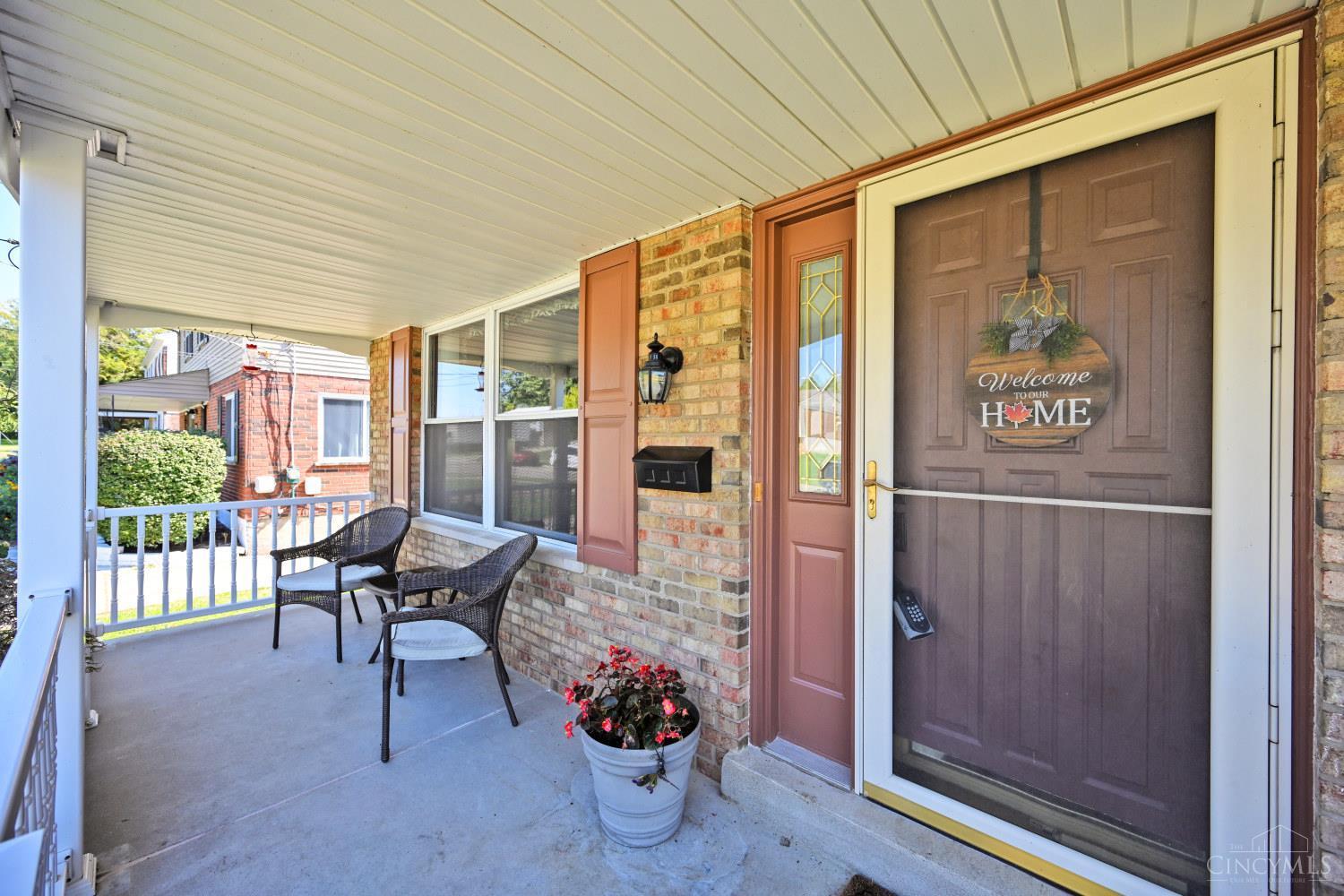Photo 2 of Sale Pending at 6258 Seiler Dr, Green Twp, OH 45239 | MLS# 1895859 | Listing updated on 2026-10-05