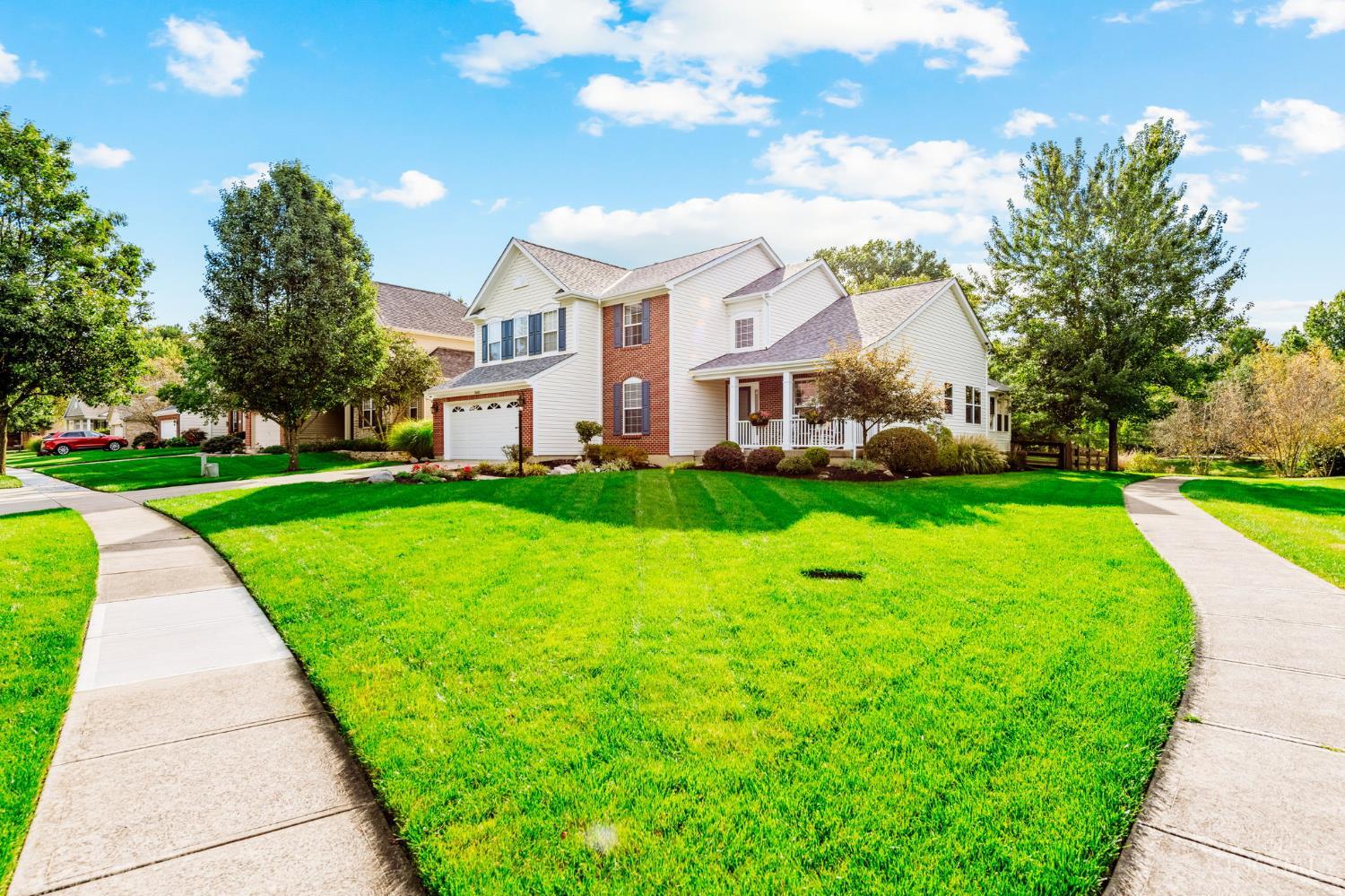 Photo 3 of Sale Pending at 3601 Legend Oaks Dr, Pierce Twp, OH 45102 | MLS# 1895337 | Listing updated on 2026-10-04