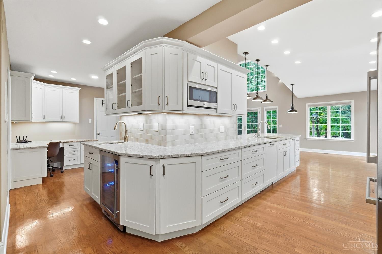 Photo 4 of Sale Pending at 5941 Oak Ridge Dr, Fairfield Twp, OH 45011 | MLS# 1895815 | Listing updated on 2026-10-03