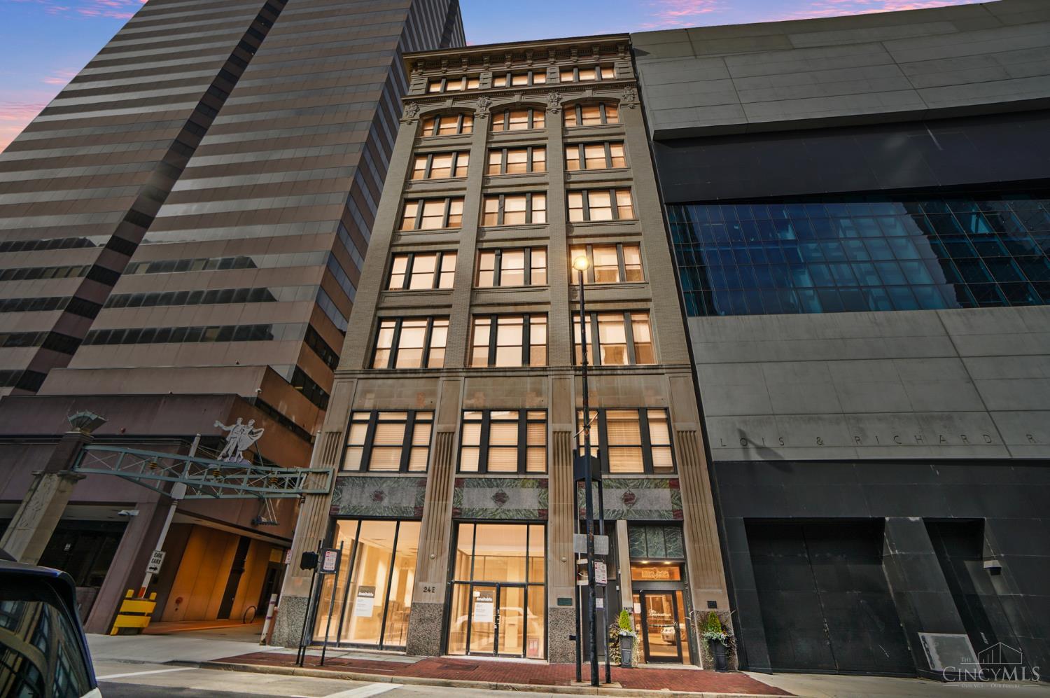 26 E Sixth Street