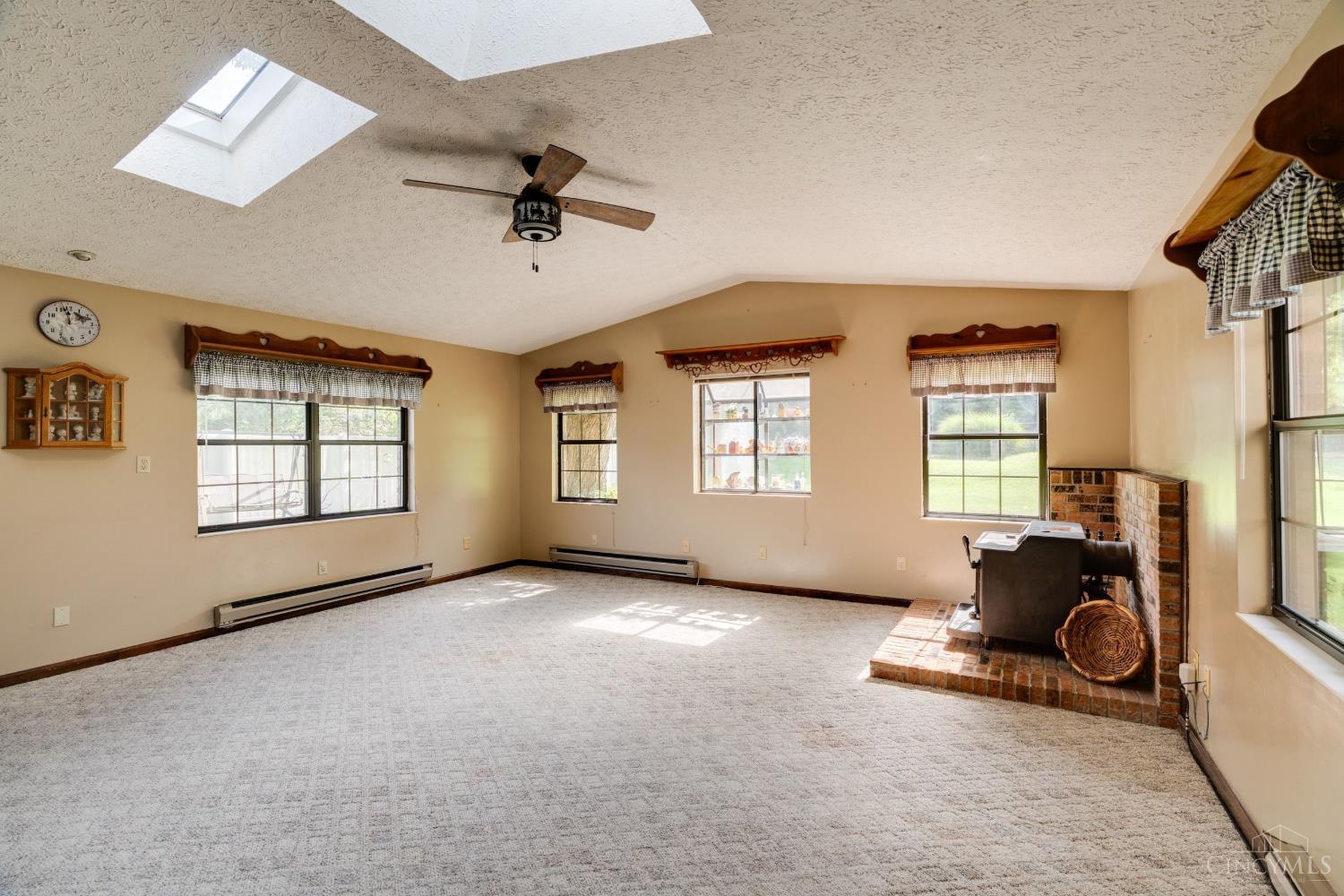 Photo 2 of Single family home for sale at 5625 Lake Michigan Dr, Fairfield, OH 45014 | MLS# 1895504 | Listing updated on 2026-10-03