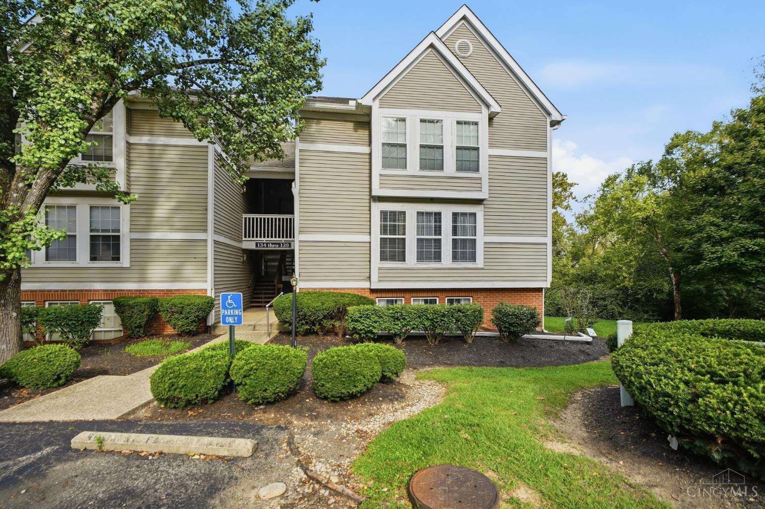 Photo 2 of Condo for sale at 137 Highridge Ct, Fairfield, OH 45014 | MLS# 1895495 | Listing updated on 2026-10-06