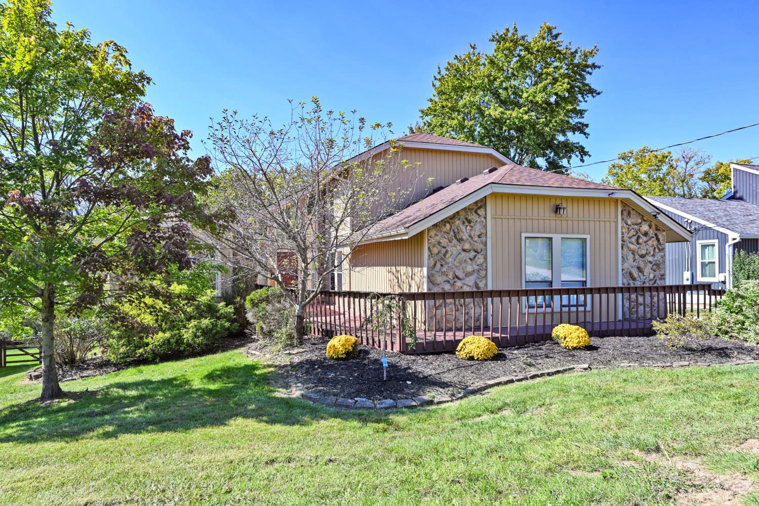 Photo 3 of Single family home for sale at 7337 Quail Run Dr, West Chester, OH 45069 | MLS# 1895582 | Listing updated on 2026-10-07