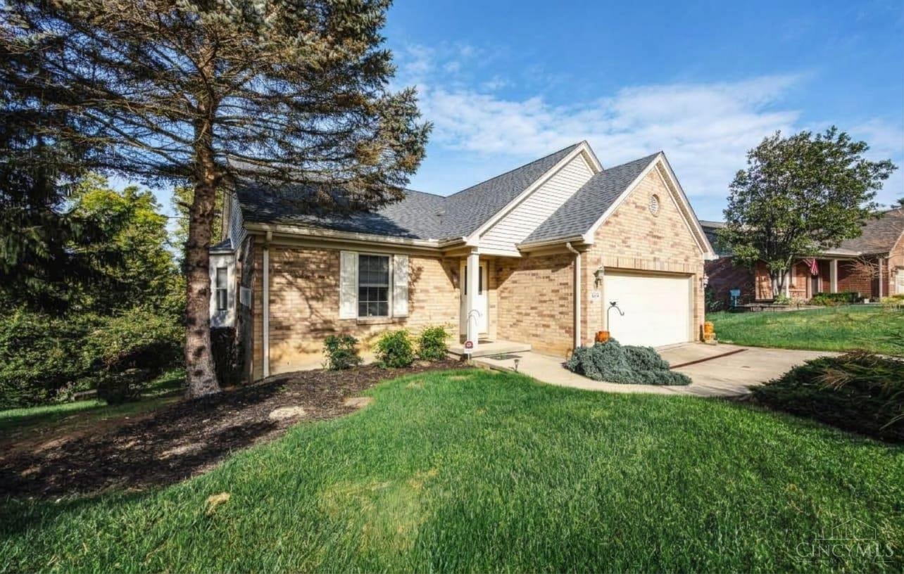 Photo 3 of Sale Pending at 5460 Lakefront Dr, Green Twp, OH 45247 | MLS# 1895784 | Listing updated on 2026-10-06