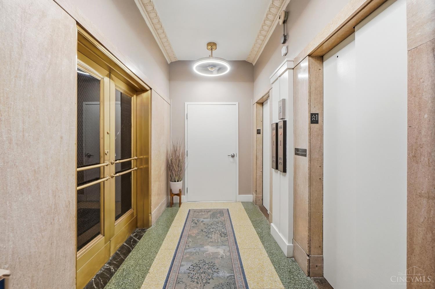 26 E Sixth Street