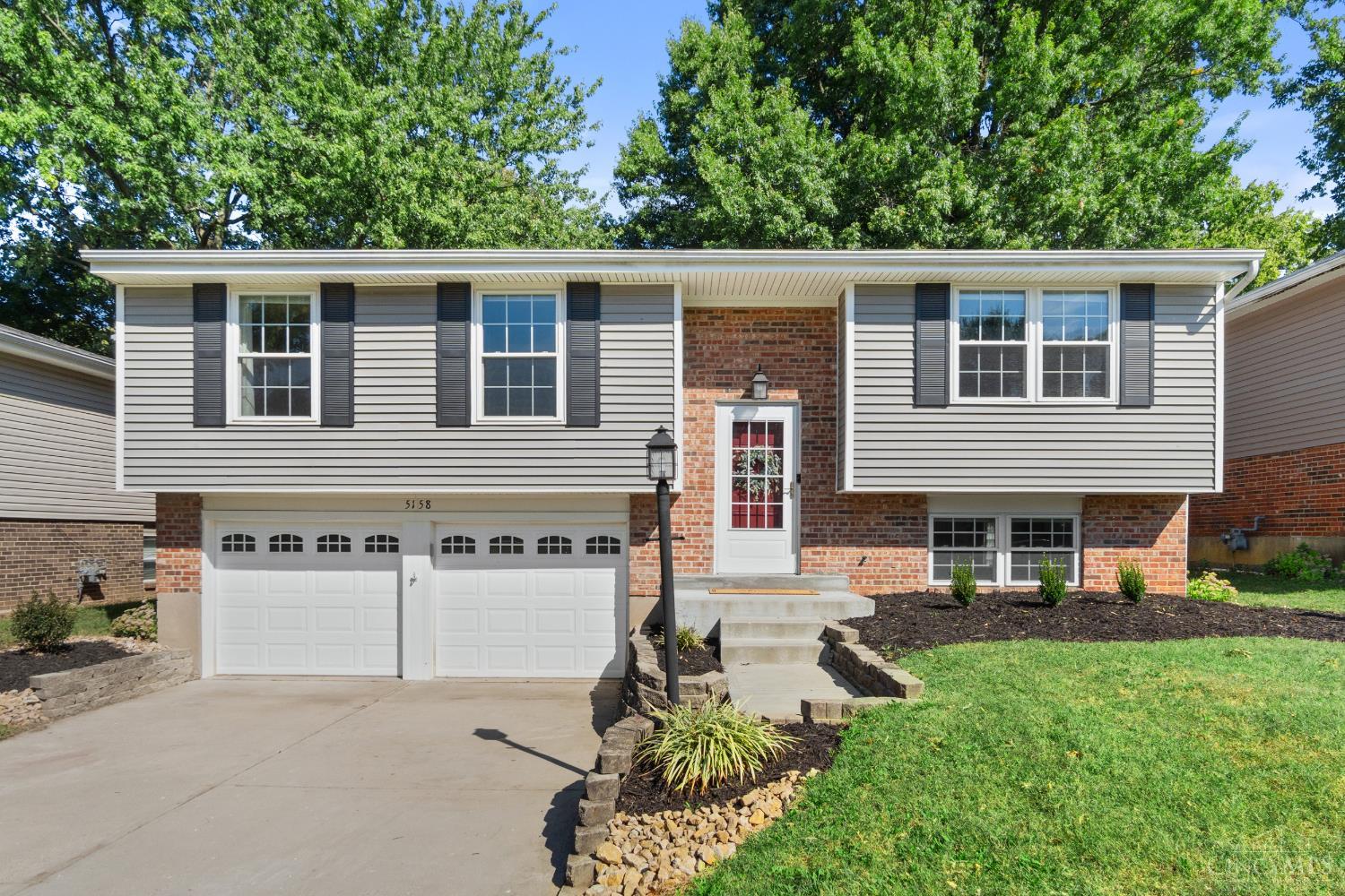 Photo 2 of Single family home for sale at 5158 Dundas Dr, Cincinnati, OH 45238 | MLS# 1895642 | Listing updated on 2026-10-02