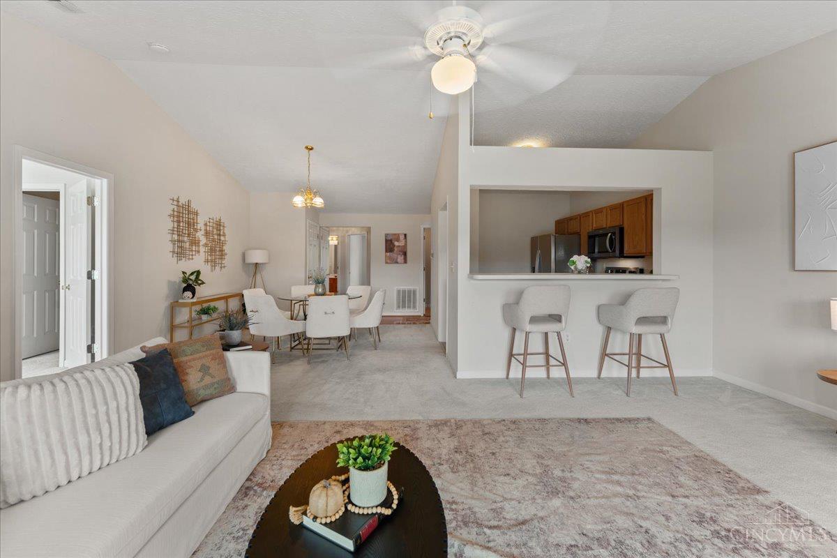 Listing Photo 5 - Condo for sale in building located at 5560 Harbourwatch Wy, Mason, OH 45040 - Unit #202