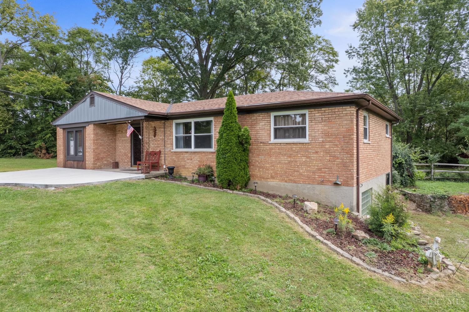 Photo 3 of Single family home for sale at 475 Breezy Ln, Cincinnati, OH 45244 | MLS# 1896109 | Listing updated on 2026-10-03