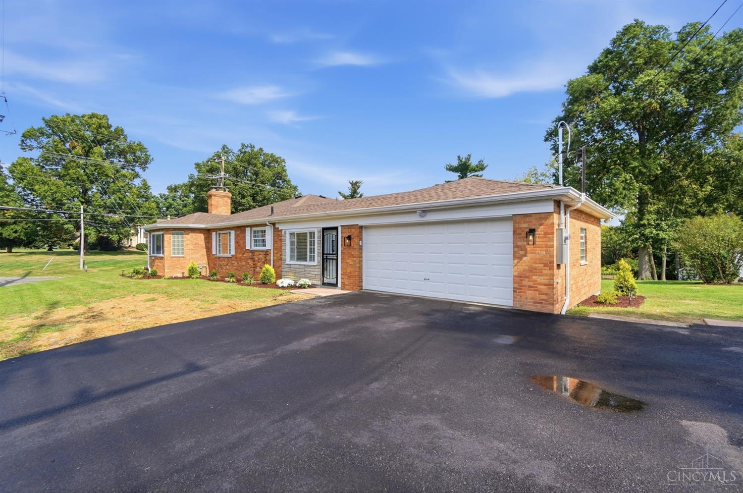 Photo 2 of Single family home for sale at 5291 Cleves Warsaw Pike, Delhi Twp, OH 45238 | MLS# 1896042 | Listing updated on 2026-10-06