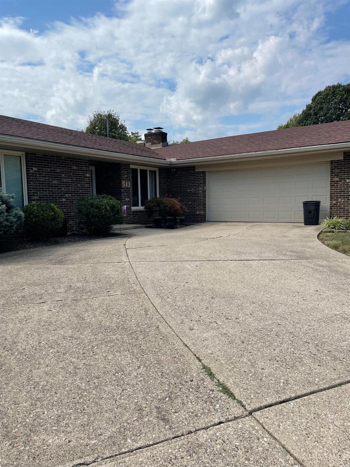Photo 1 of Single family home for sale at 513 Sanders Dr, Hamilton, OH 45013 | MLS# 1896090 | Listing updated on 2026-10-02