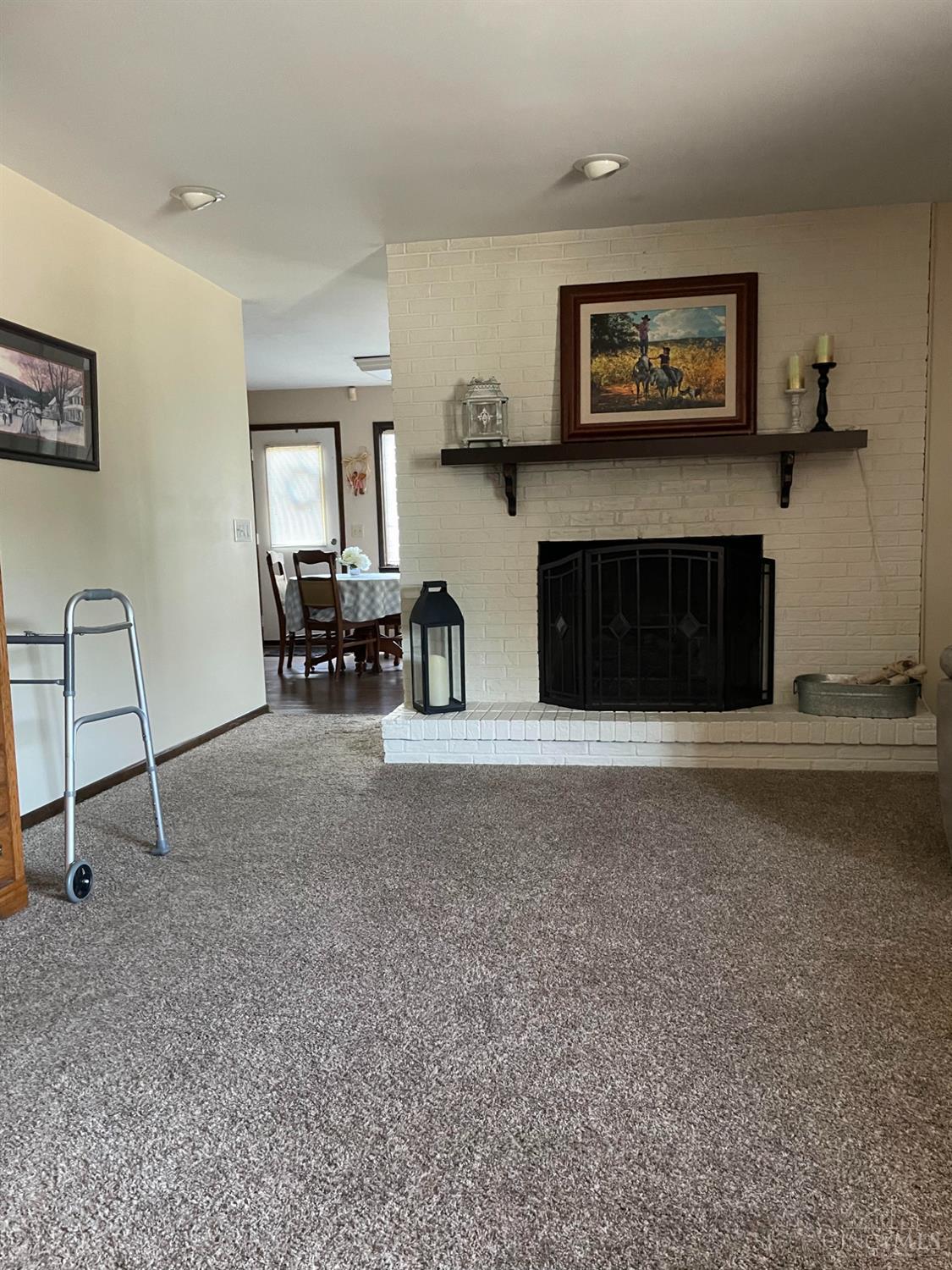 Photo 3 of Single family home for sale at 513 Sanders Dr, Hamilton, OH 45013 | MLS# 1896090 | Listing updated on 2026-10-02