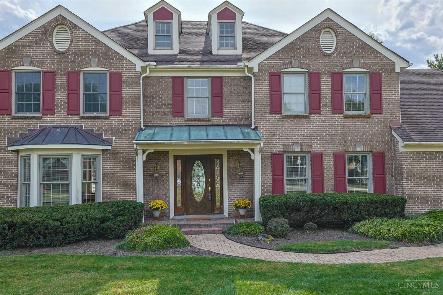 Photo 2 of Single family home for sale at 11715 Kemper Woods Dr, Symmes Twp, OH 45249 | MLS# 1893432 | Listing updated on 2026-10-02
