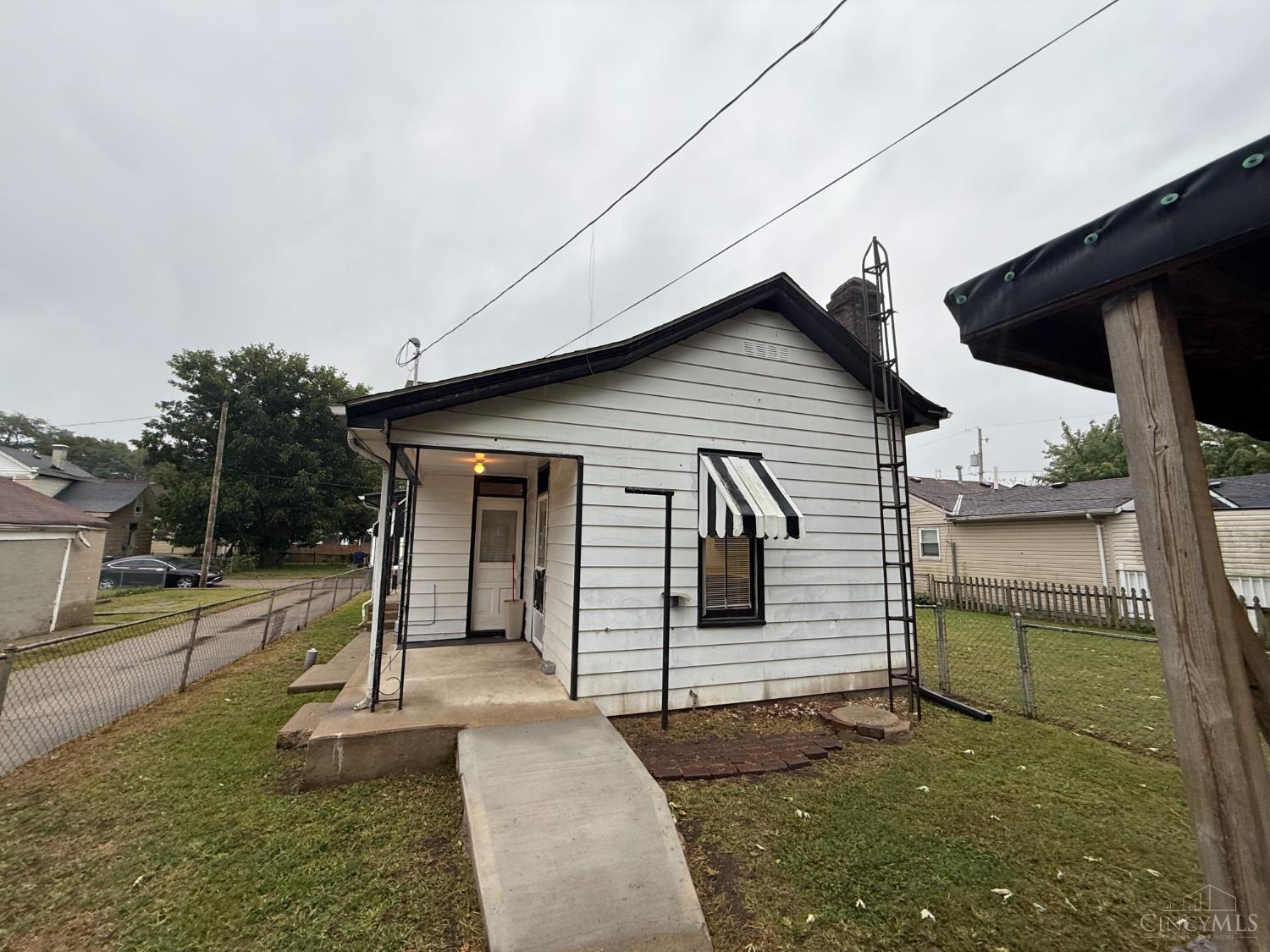 Photo 1 of Single family home for sale at 425 S 13th Street, Hamilton, OH 45011 | MLS# 1896062 | Listing updated on 2026-10-05
