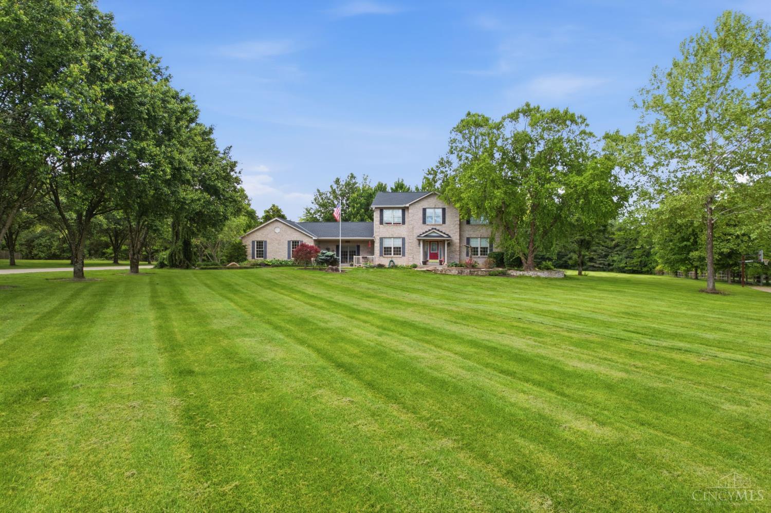 Photo 3 of Single family home for sale at 4513 Cedar Hl Dr, Batavia, OH 45103 | MLS# 1896025 | Listing updated on 2026-10-02