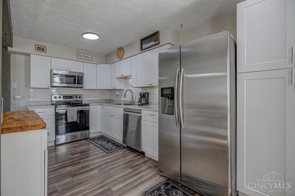 Photo 1 of Single family home for sale at 2490 Ross Hanover Rd, Hamilton, OH 45013 | MLS# 1895849 | Listing updated on 2026-10-03