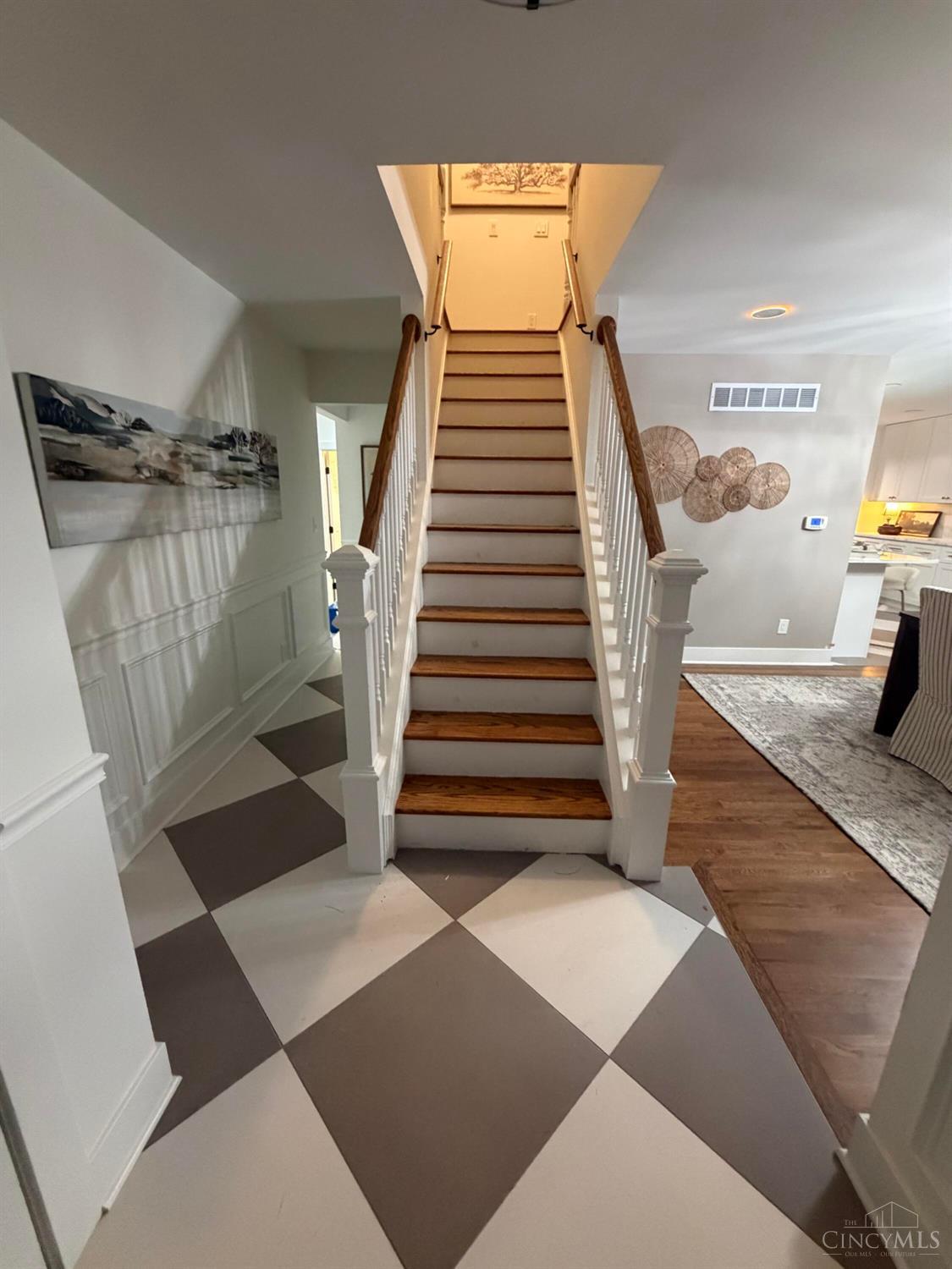 Photo 2 of Single family home for sale at 9647 Lansford Dr, Blue Ash, OH 45242 | MLS# 1896202 | Listing updated on 2026-10-05