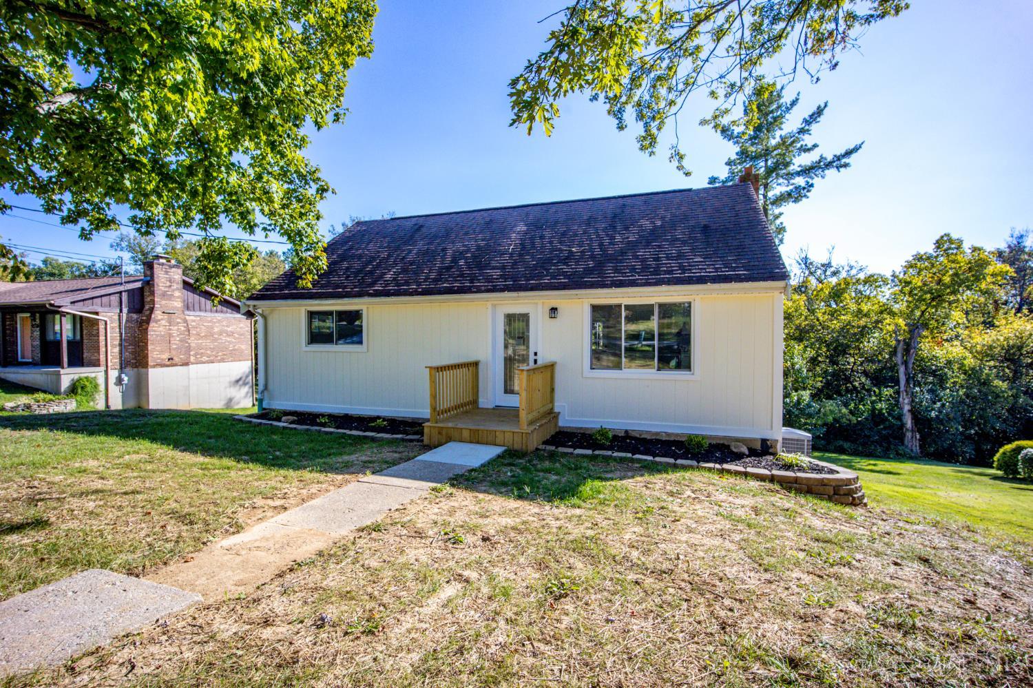 Photo 2 of Single family home for sale at 6435 Louese Ln, Green Twp, OH 45248 | MLS# 1896321 | Listing updated on 2026-10-06