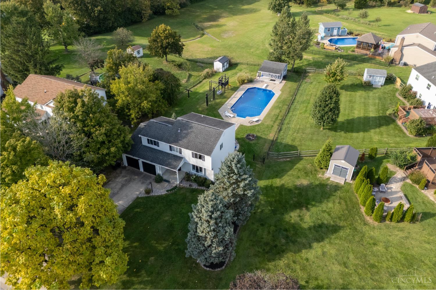 Photo 2 of Single family home for sale at 7524 Sussex Dr, West Chester, OH 45069 | MLS# 1896351 | Listing updated on 2026-10-07
