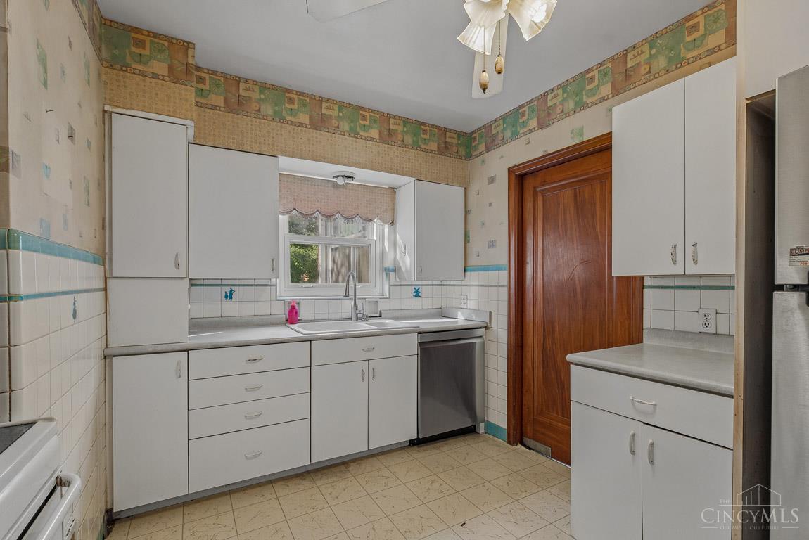 Photo 4 of House for sale at 2883 Temple Ave, Cincinnati, OH 45211 | MLS# 1896225 | Listing updated on 2026-10-07