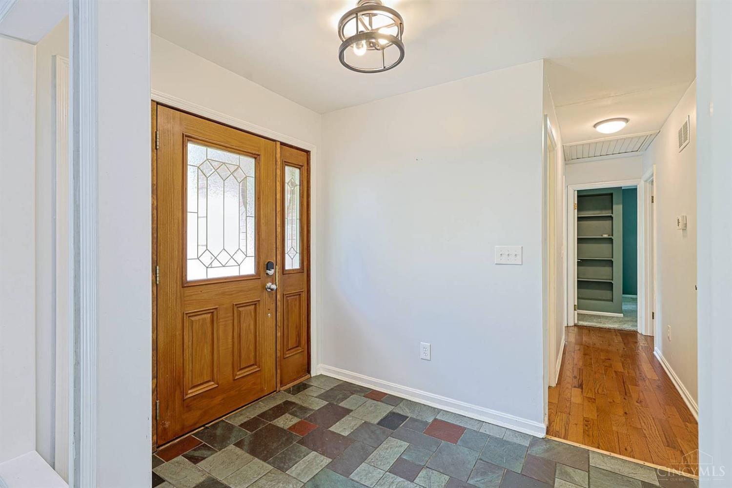 Photo 4 of Single family home for sale at 3304 Wagner Rd, Pierce Twp, OH 45245 | MLS# 1896233 | Listing updated on 2026-10-07
