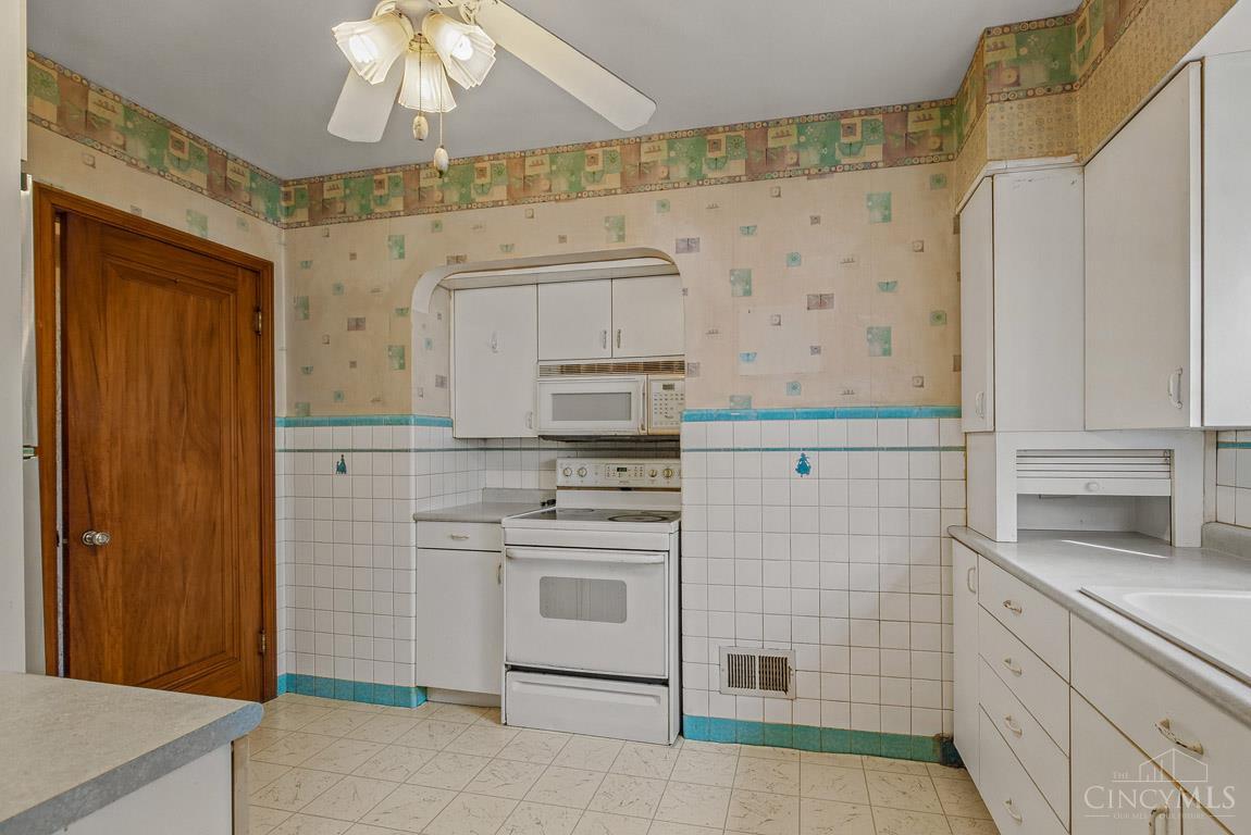 Photo 3 of House for sale at 2883 Temple Ave, Cincinnati, OH 45211 | MLS# 1896225 | Listing updated on 2026-10-07