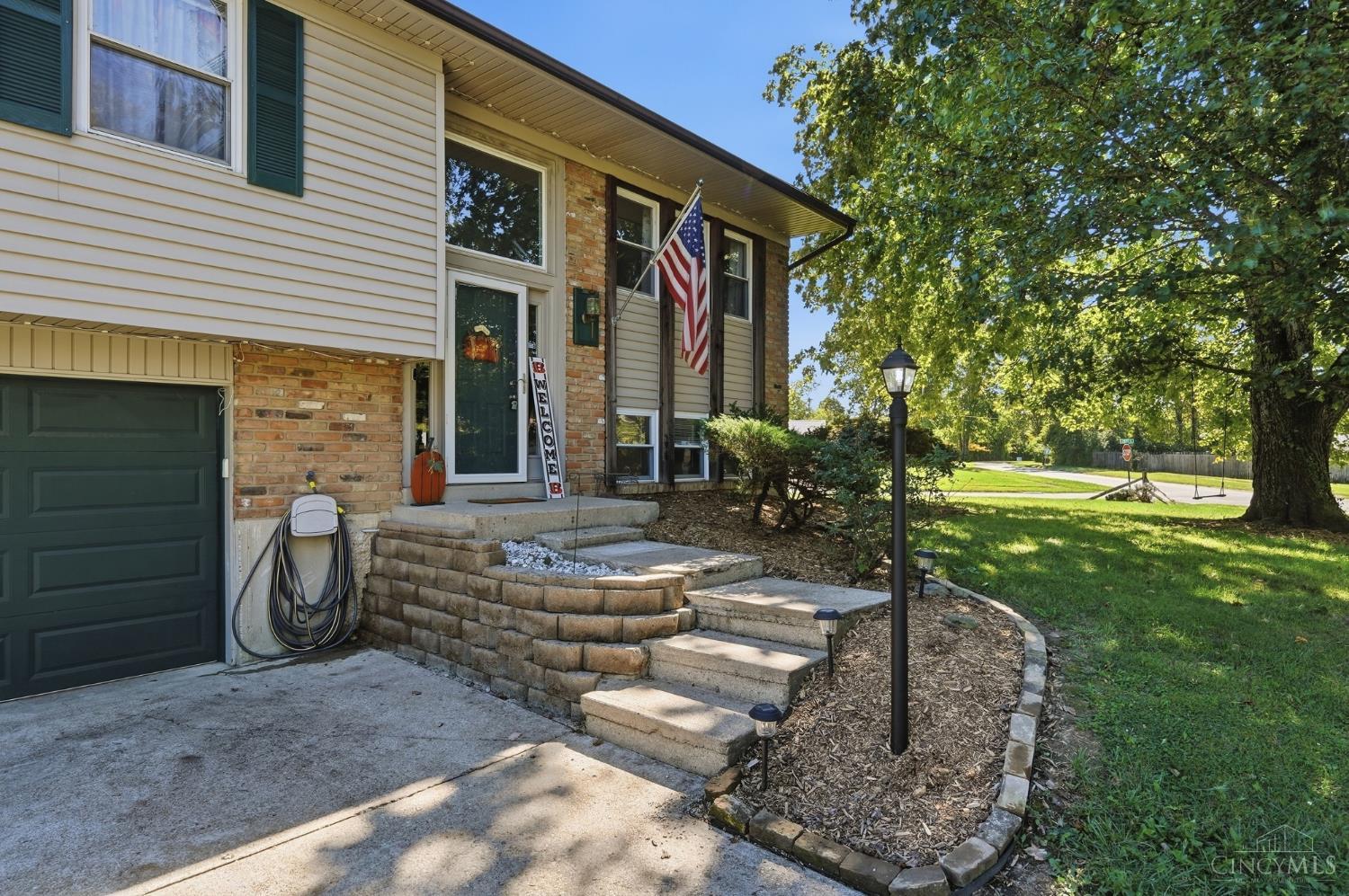 Photo 4 of Single family home for sale at 701 Miles Ln, Cincinnati, OH 45245 | MLS# 1888931 | Listing updated on 2026-10-10