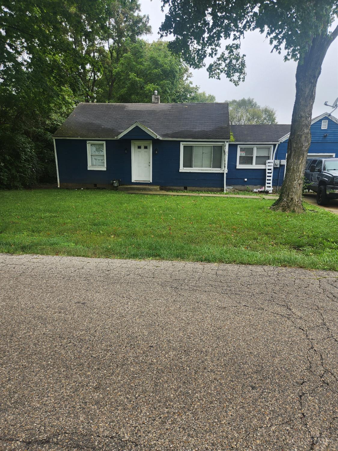 Single family home for sale at 401 Lomar Ave, Carlisle, OH 45005 | MLS# 1896275