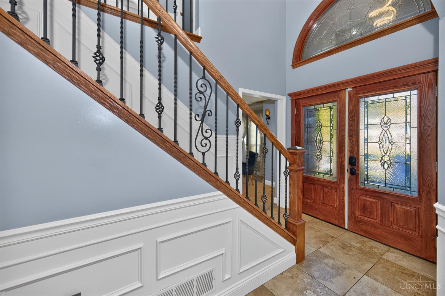 Photo 4 of Single family home for sale at 5659 Zaring Dr, West Chester, OH 45069 | MLS# 1896486 | Listing updated on 2026-10-07