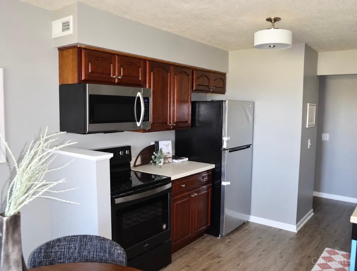 Photo 3 of Condo for sale at 5043 Tri County View Dr, West Chester, OH 45011 | MLS# 1896221 | Listing updated on 2026-10-06