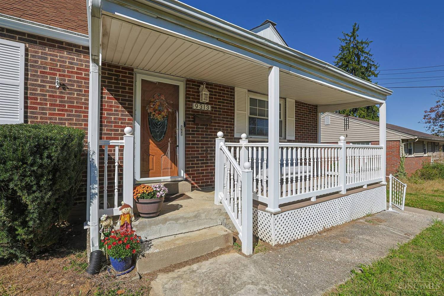 Photo 3 of Single family home for sale at 9313 Montoro Dr, Cincinnati, OH 45231 | MLS# 1896464 | Listing updated on 2026-10-07