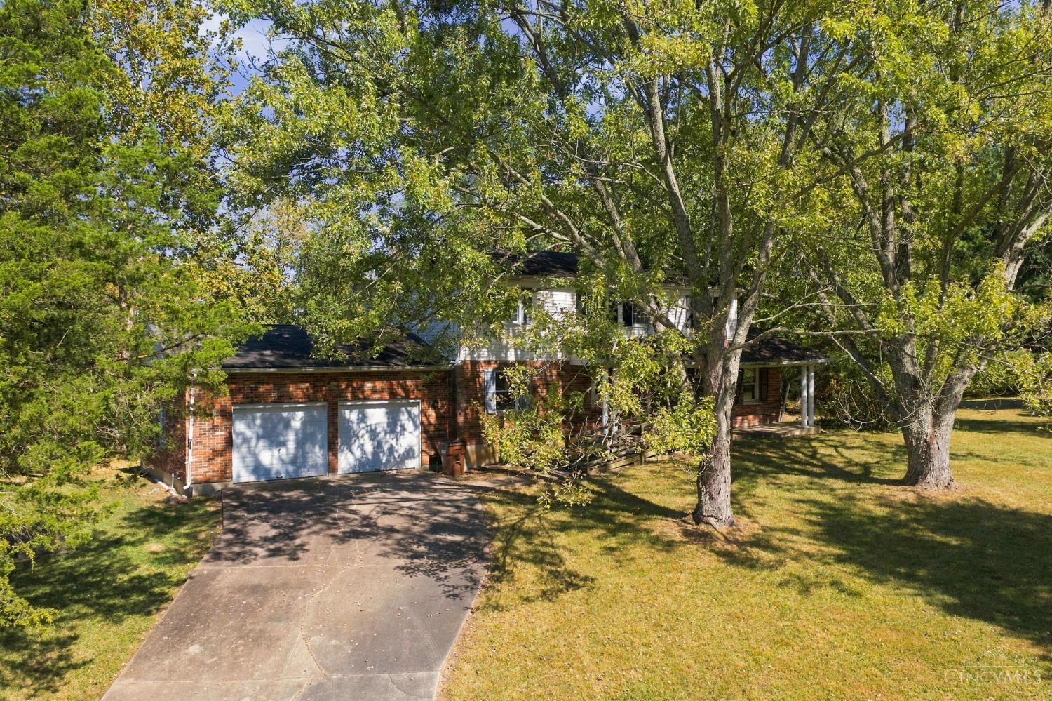 Photo 3 of Single family home for sale at 2476 Country Pl, Ohio Twp, OH 45157 | MLS# 1896309 | Listing updated on 2026-10-06