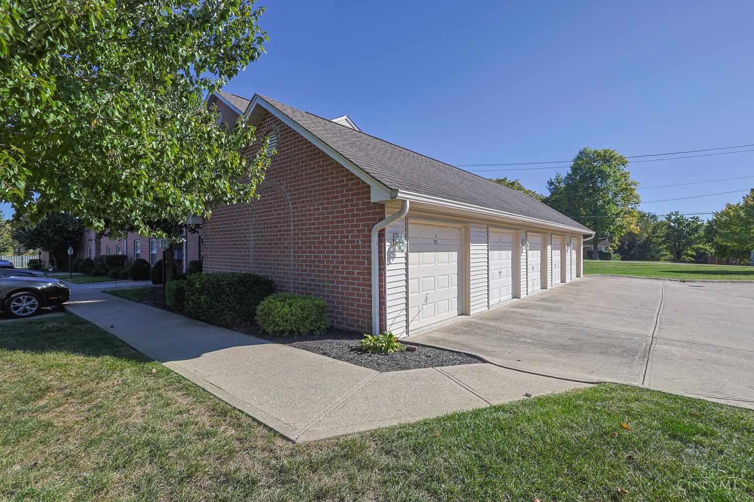 Listing Photo 4 - Condo for sale in building located at 10490 W Rd, Harrison, OH 45030 - Unit #69