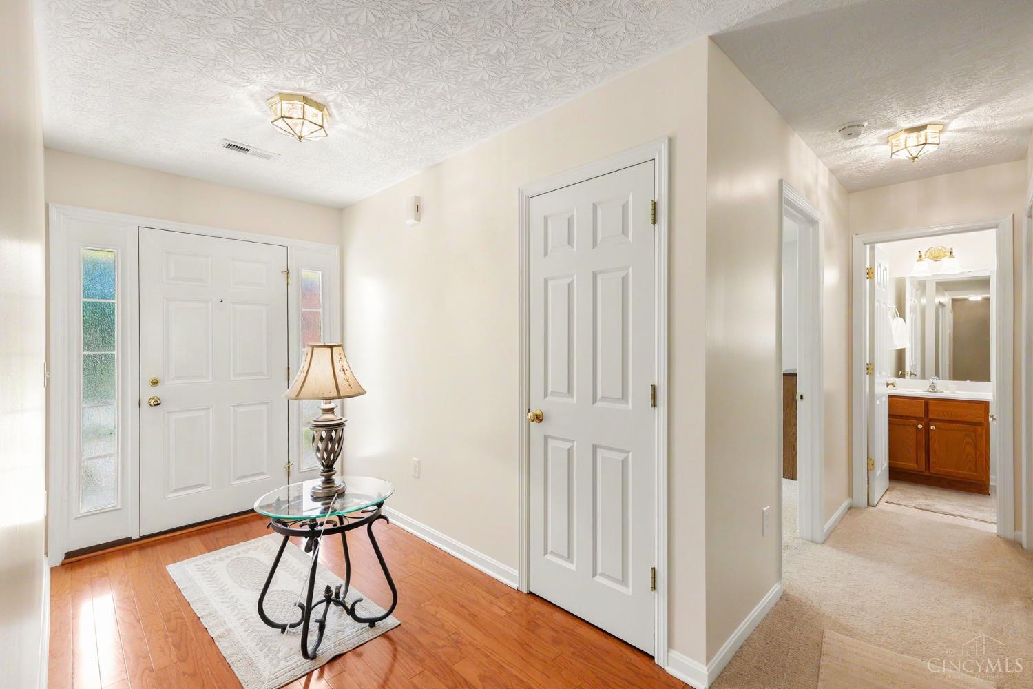 Photo 3 of Single family home for sale at 225 Compass Ct, New Richmond, OH 45157 | MLS# 1896368 | Listing updated on 2026-10-06