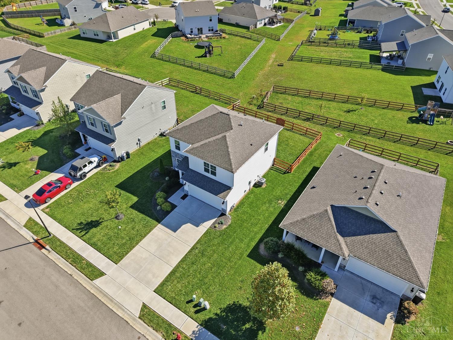 Photo 2 of Single family home for sale at 405 E Oak Ave, Trenton, OH 45067 | MLS# 1894192 | Listing updated on 2026-10-09
