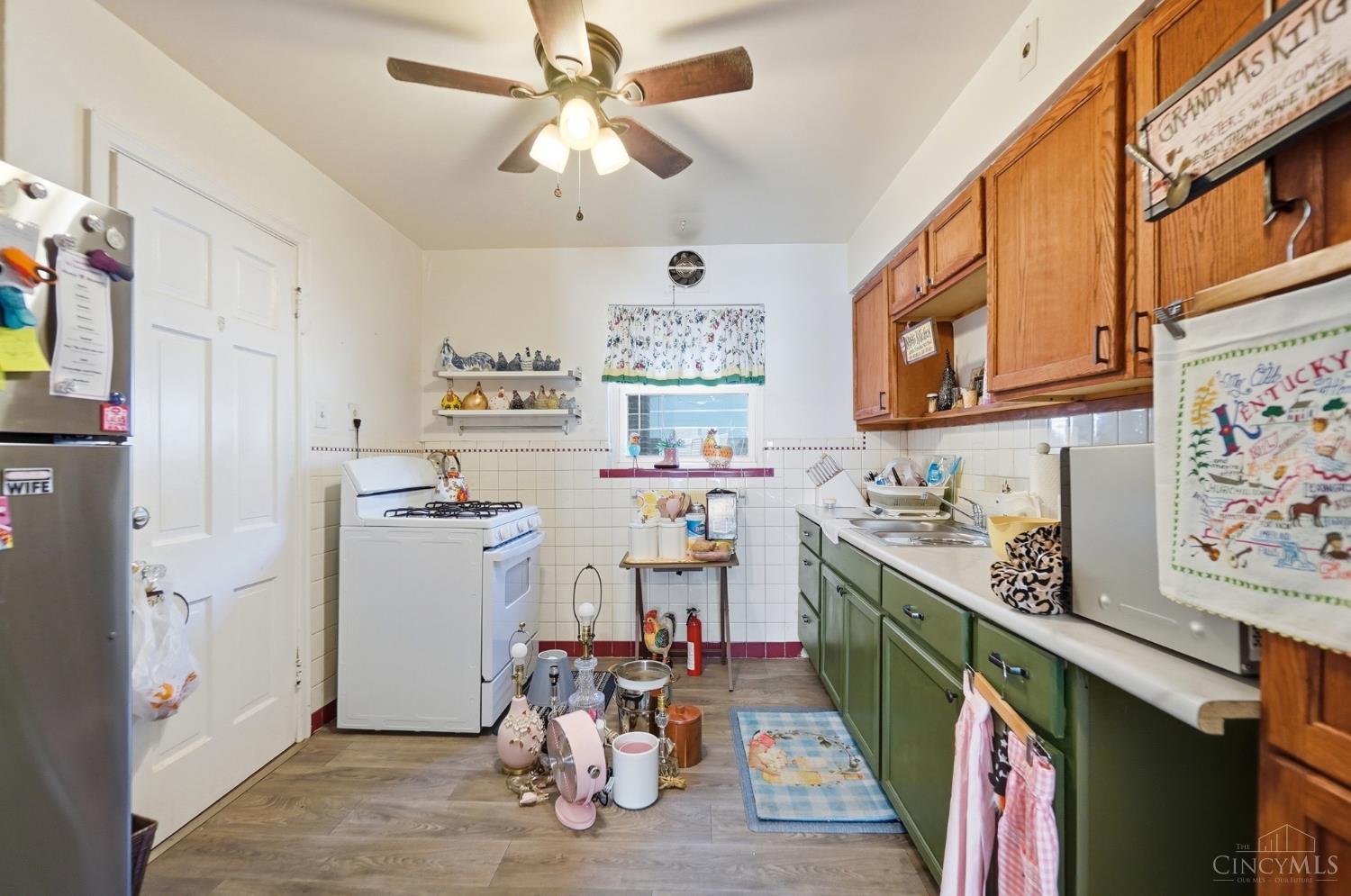 Photo 4 of House for sale at 1716 Carrahen Ave, Cincinnati, OH 45237 | MLS# 1896420 | Listing updated on 2026-10-07