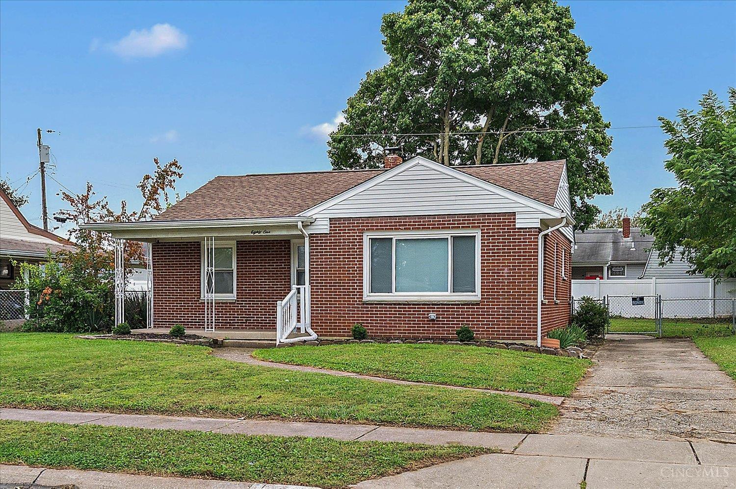 Photo 2 of Single family home for sale at 81 Carlton Dr, Hamilton, OH 45015 | MLS# 1896554 | Listing updated on 2026-10-07