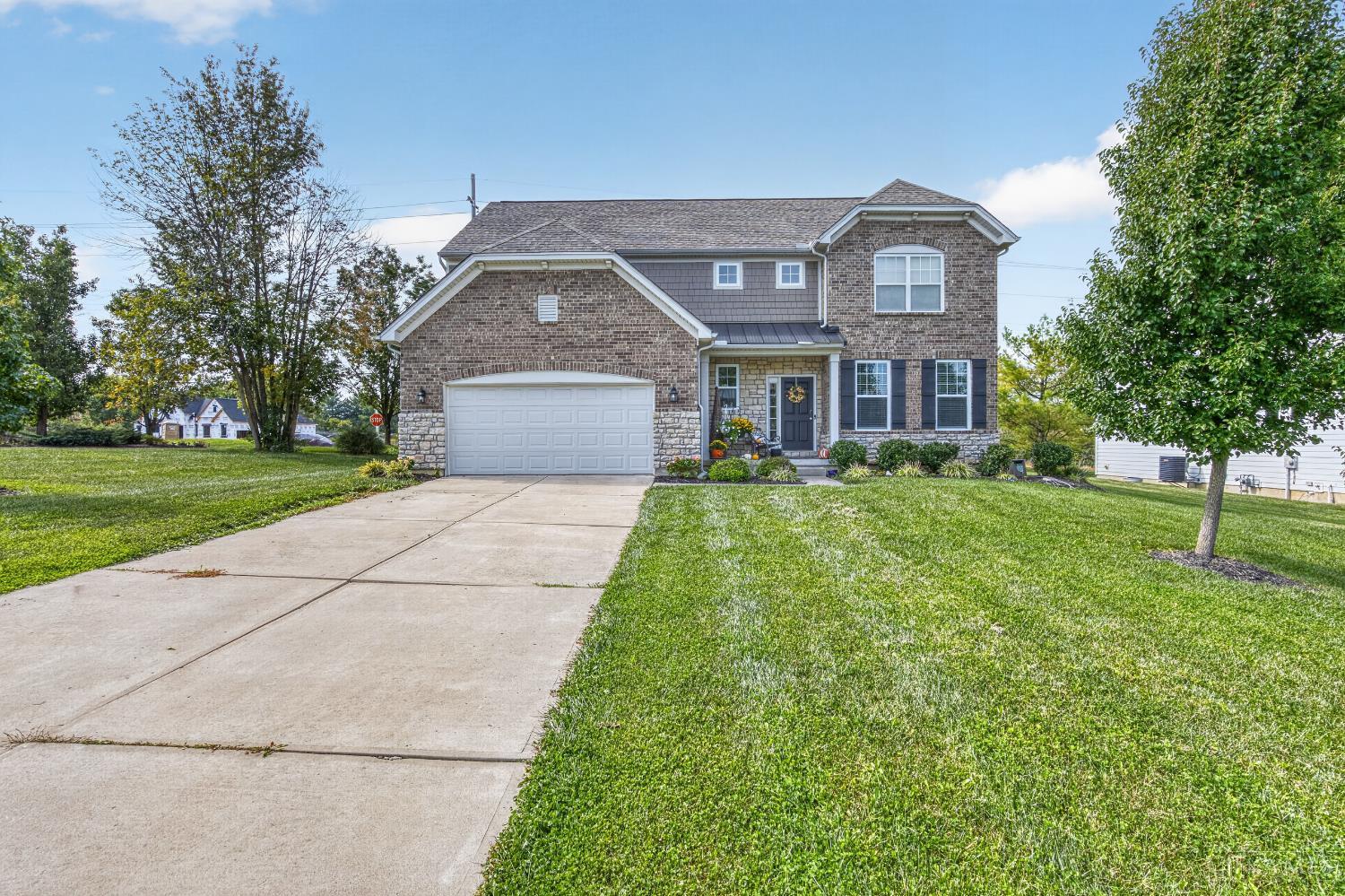 Photo 2 of Single family home for sale at 5 Marisha Ct, Springboro, OH 45066 | MLS# 1896637 | Listing updated on 2026-10-09