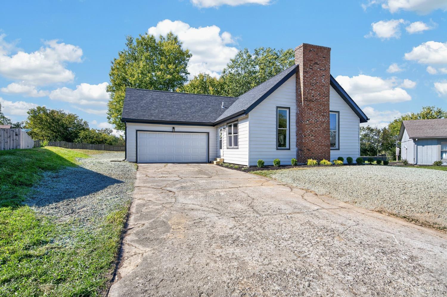 Photo 3 of Single family home for sale at 1113 Mohawk Dr, Lebanon, OH 45036 | MLS# 1896643 | Listing updated on 2026-10-08