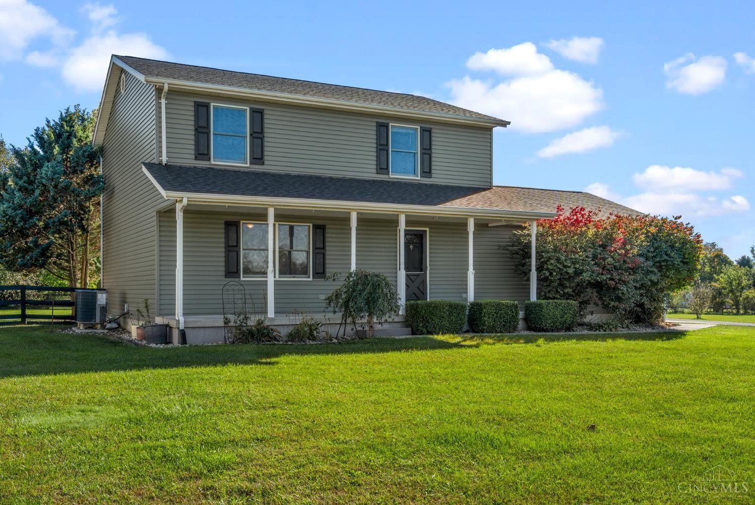 Photo 2 of Single family home for sale at 408 Limerick Dr, Lynchburg, OH 45142 | MLS# 1896611 | Listing updated on 2026-10-07