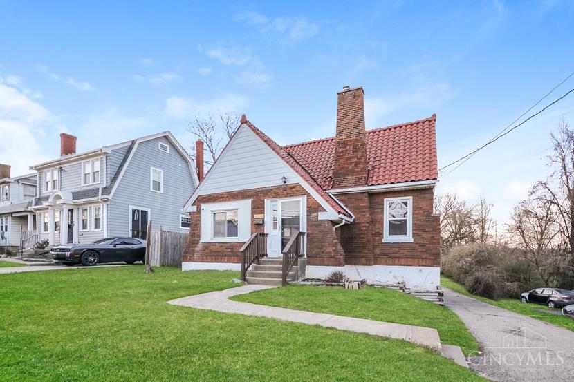 Photo 2 of Single family home for sale at 2742 Montana Ave, Cincinnati, OH 45211 | MLS# 1896492 | Listing updated on 2026-10-08