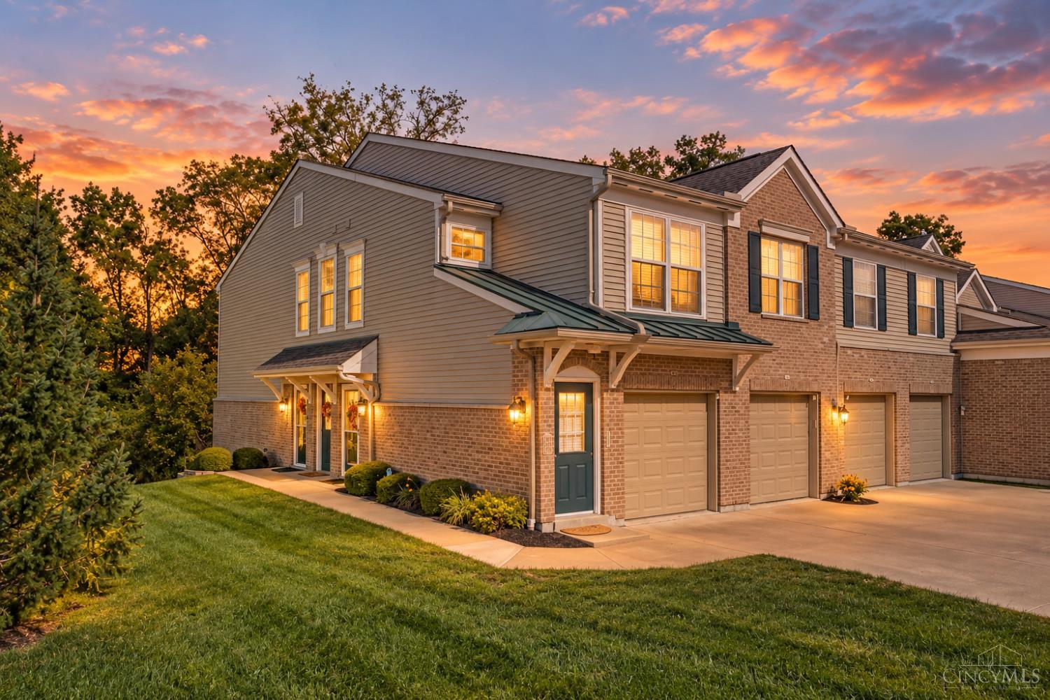 Photo 1 of Townhouse for sale at 1302 Twin Spires Dr, Batavia, OH 45103 | MLS# 1896352 | Listing updated on 2026-10-08