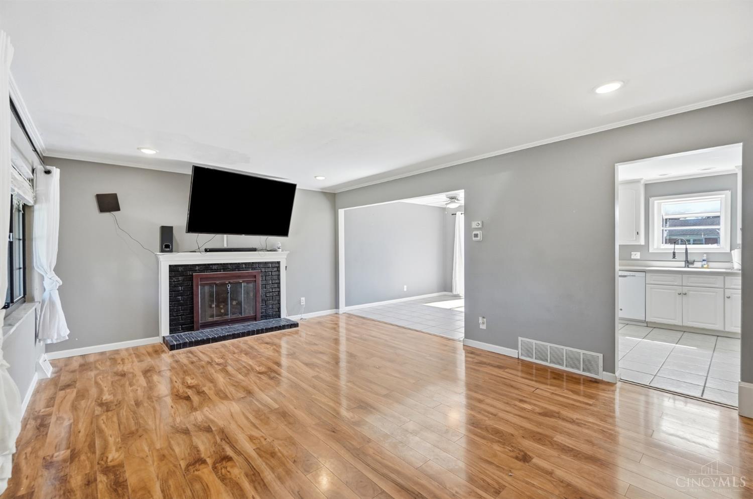 Photo 2 of Single family home for sale at 5681 Windview Dr, Green Twp, OH 45248 | MLS# 1896567 | Listing updated on 2026-10-08