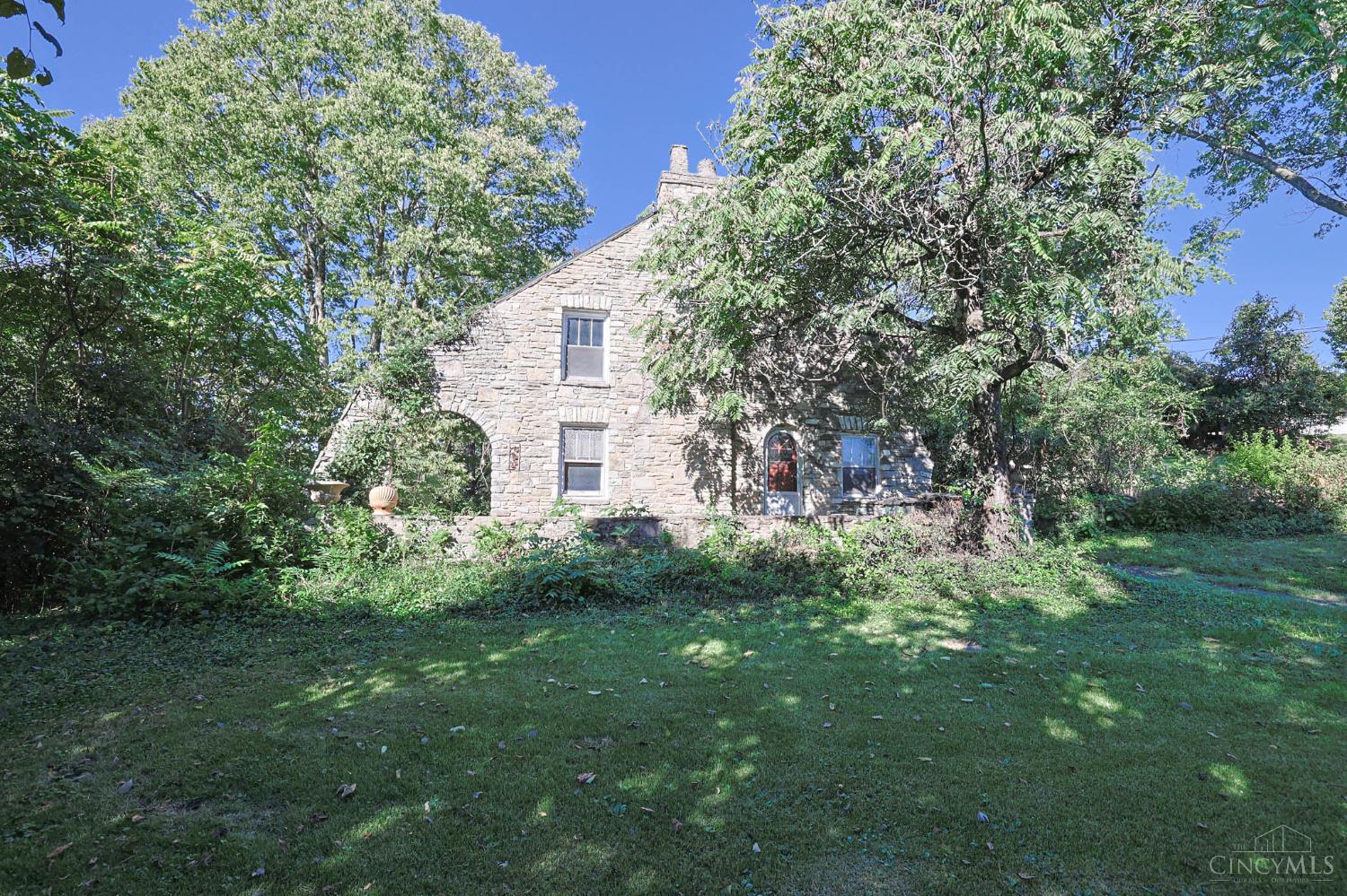 1125 W Seymour Avenue