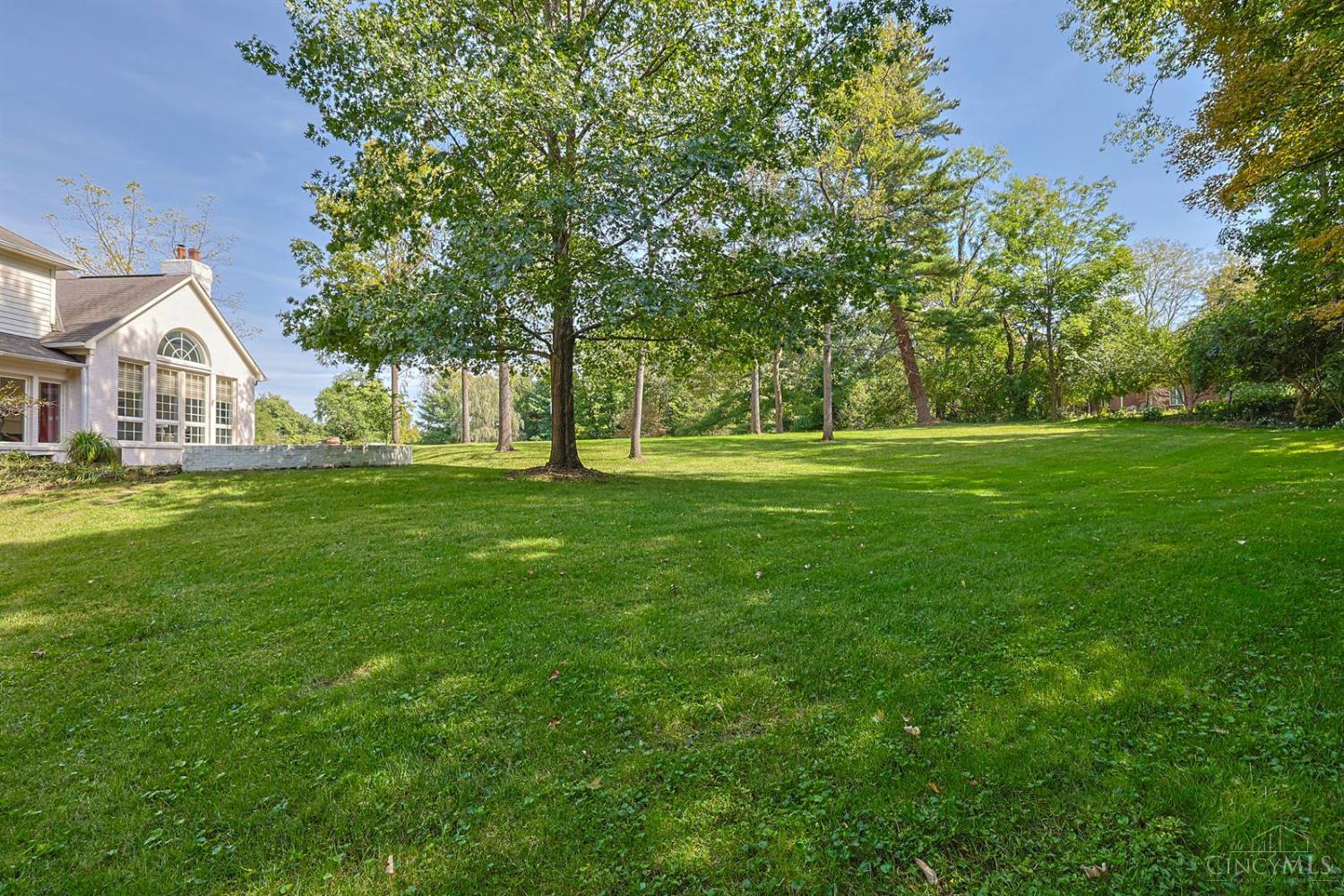 Photo 4 of Sale Pending at 7355 Demar Rd, Indian Hill, OH 45243 | MLS# 1896547 | Listing updated on 2026-10-08
