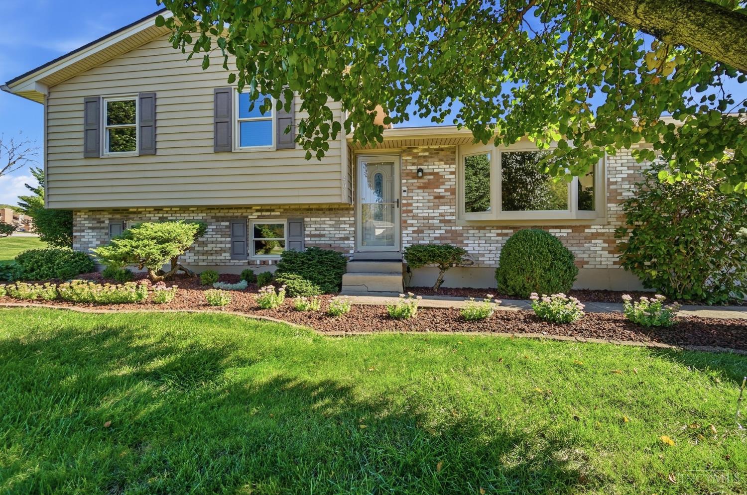 Photo 3 of Single family home for sale at 4016 Bramble Ct, Fairfield Township, OH 45011 | MLS# 1896533 | Listing updated on 2026-10-09