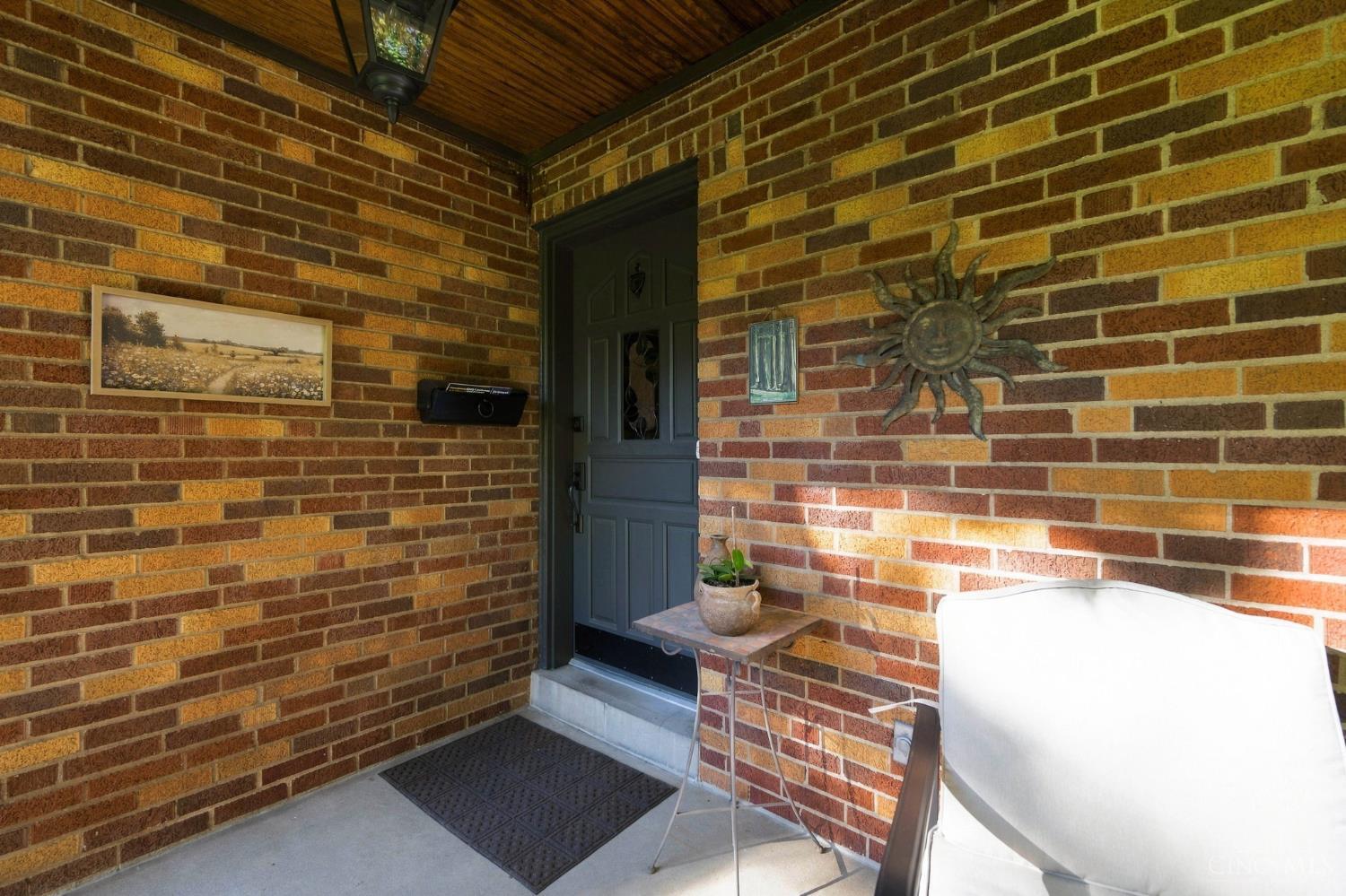 Photo 3 of Single family home for sale at 1601 Colonial Dr, Cincinnati, OH 45238 | MLS# 1896527 | Listing updated on 2026-10-07