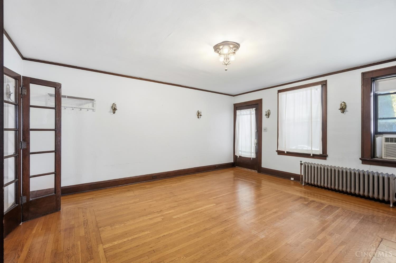 Photo 4 of House for sale at 409 Probasco St, Cincinnati, OH 45220 | MLS# 1896386 | Listing updated on 2026-10-07