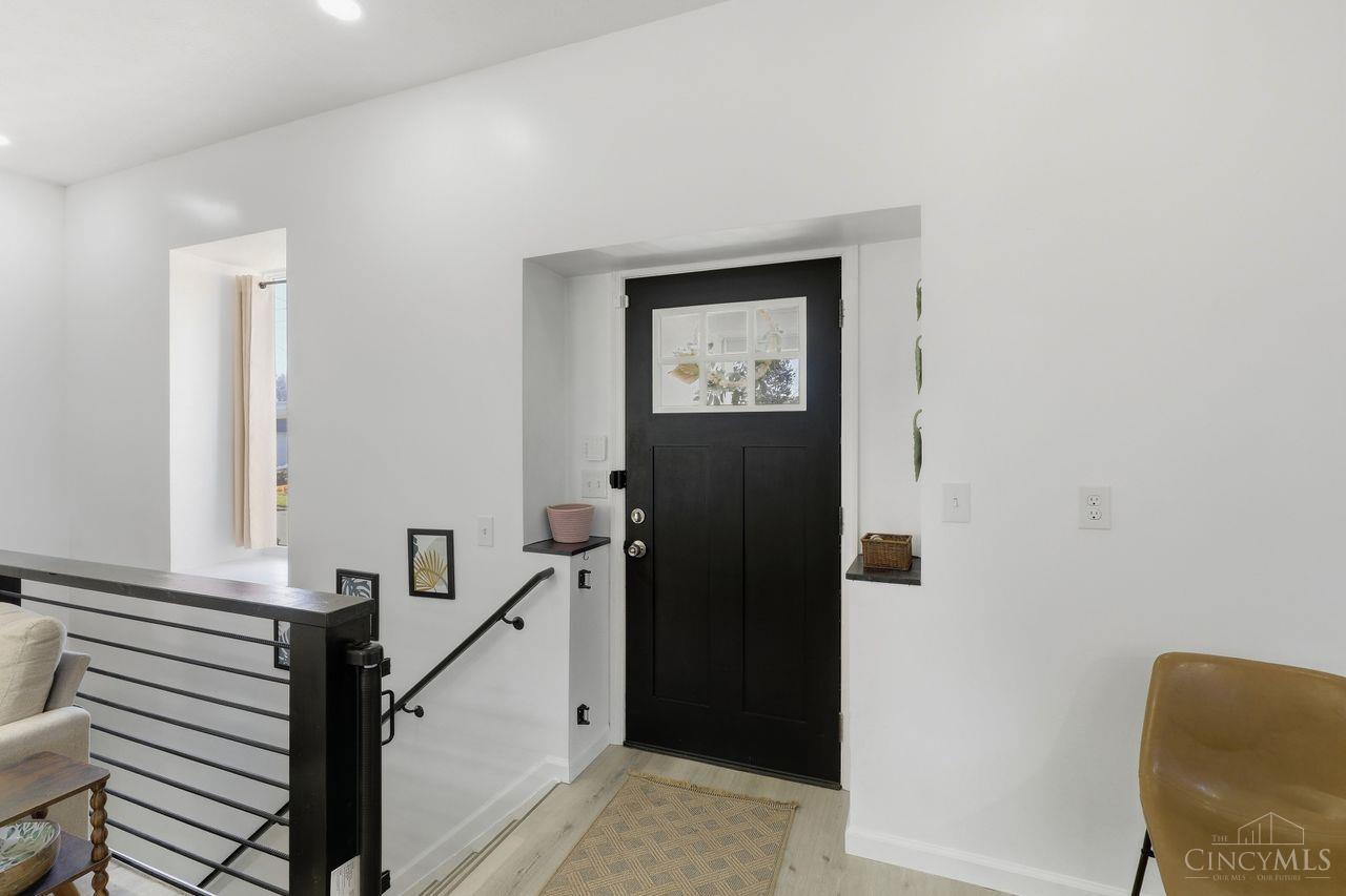 Photo 3 of Single family home for sale at 629 Spring Ave, Franklin, OH 45005 | MLS# 1896568 | Listing updated on 2026-10-07