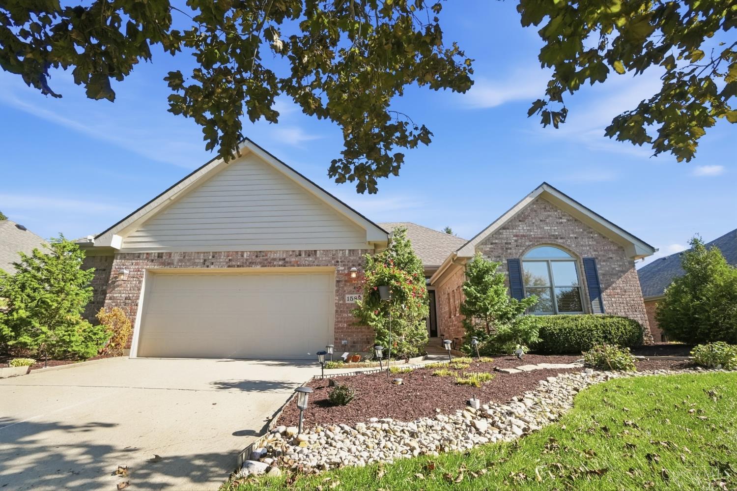 1589 Rockleigh Road